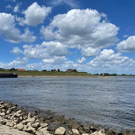 호텔 Ankerplatz - Ferienwohnung Am Elbdeich