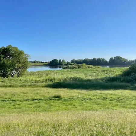 Ankerplatz - Ferienwohnung Am Elbdeich Stelle