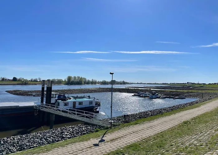 Ankerplatz - Ferienwohnung Am Elbdeich Отель